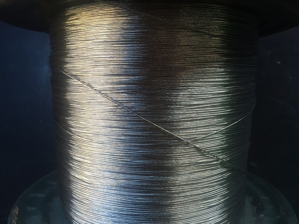 Трос стальной н/ж 12х18н10т 0.65 мм