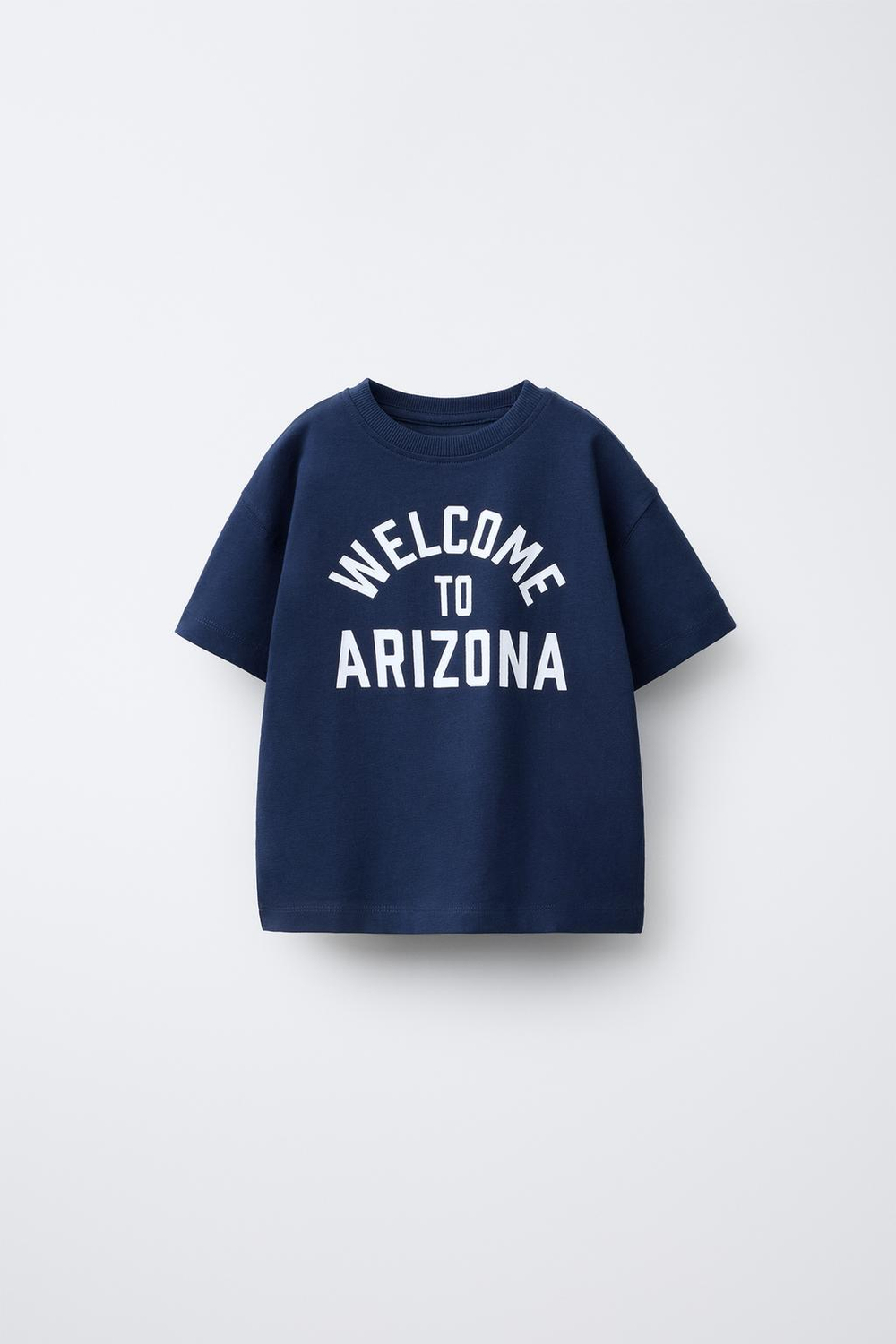 ZARA ФУТБОЛКА С ПРИНТОМ В СТИЛЕ ПРЕППИ, МОРСКОЙ СИНИЙ