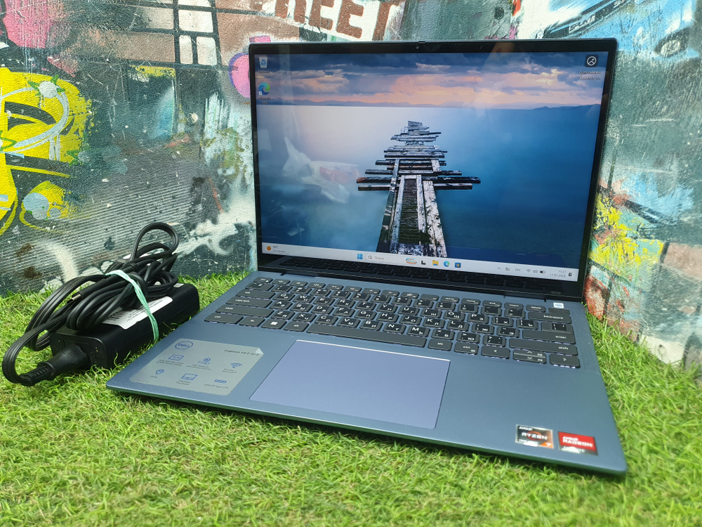Ноутбук Dell Ryzen 7/16Gb/SSD 1Tb/FHD/Touch/
