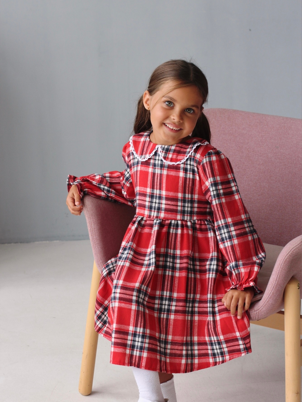 Платье красное в клетку с длинным рукавом