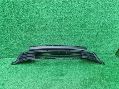 Решетка переднего бампера Toyota RAV 4 ca40 15-19