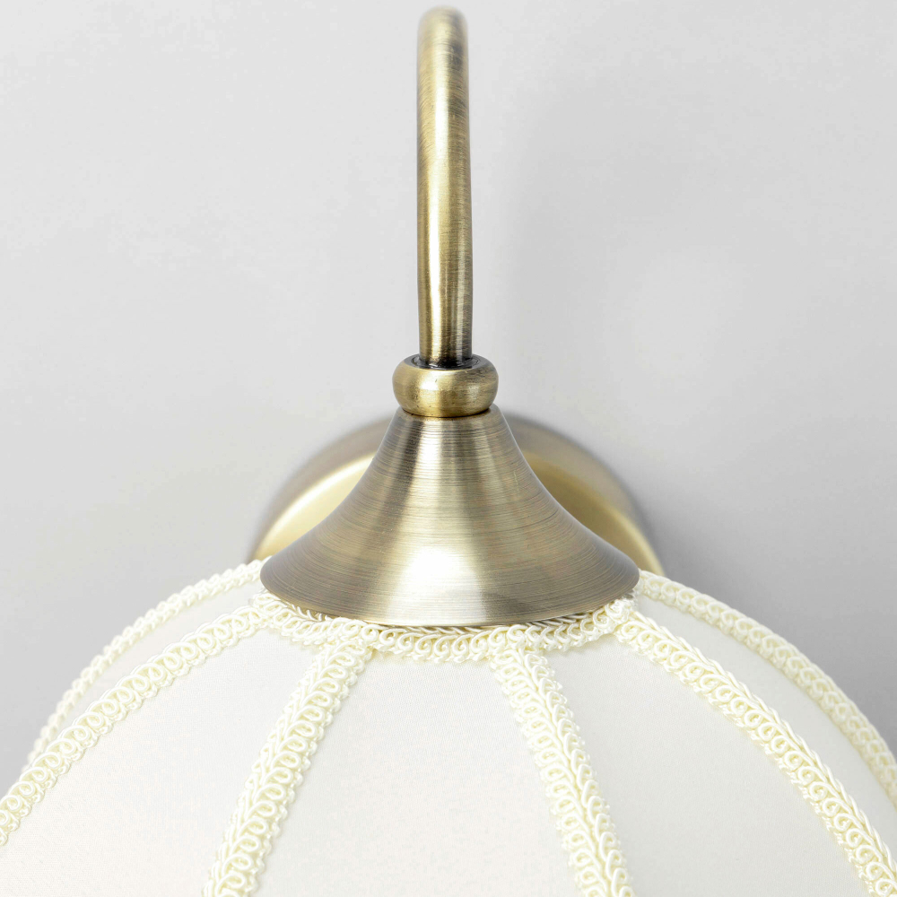 Citilux Базель CL407311 Бра с бежевым абажуром и выключателем