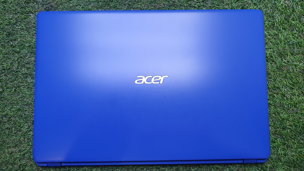 Ноутбук Acer i3-10/4Gb/FHD