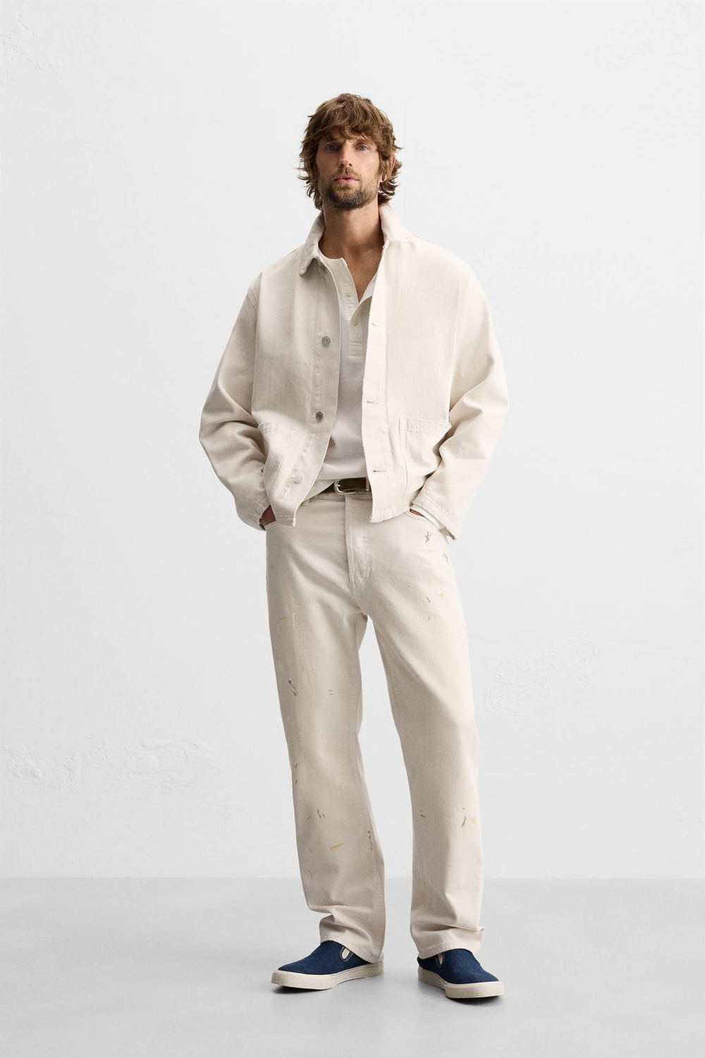 ZARA КУРТКА-РУБАШКА ИЗ ДЖИНСОВОЙ ТКАНИ С ЭФФЕКТОМ ПОТЕРТОСТИ, ЖЕЛТОВАТО-БЕЛЫЙ