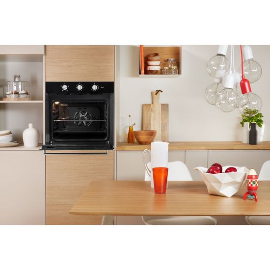 Газовый духовой шкаф Indesit IGW 620 BL