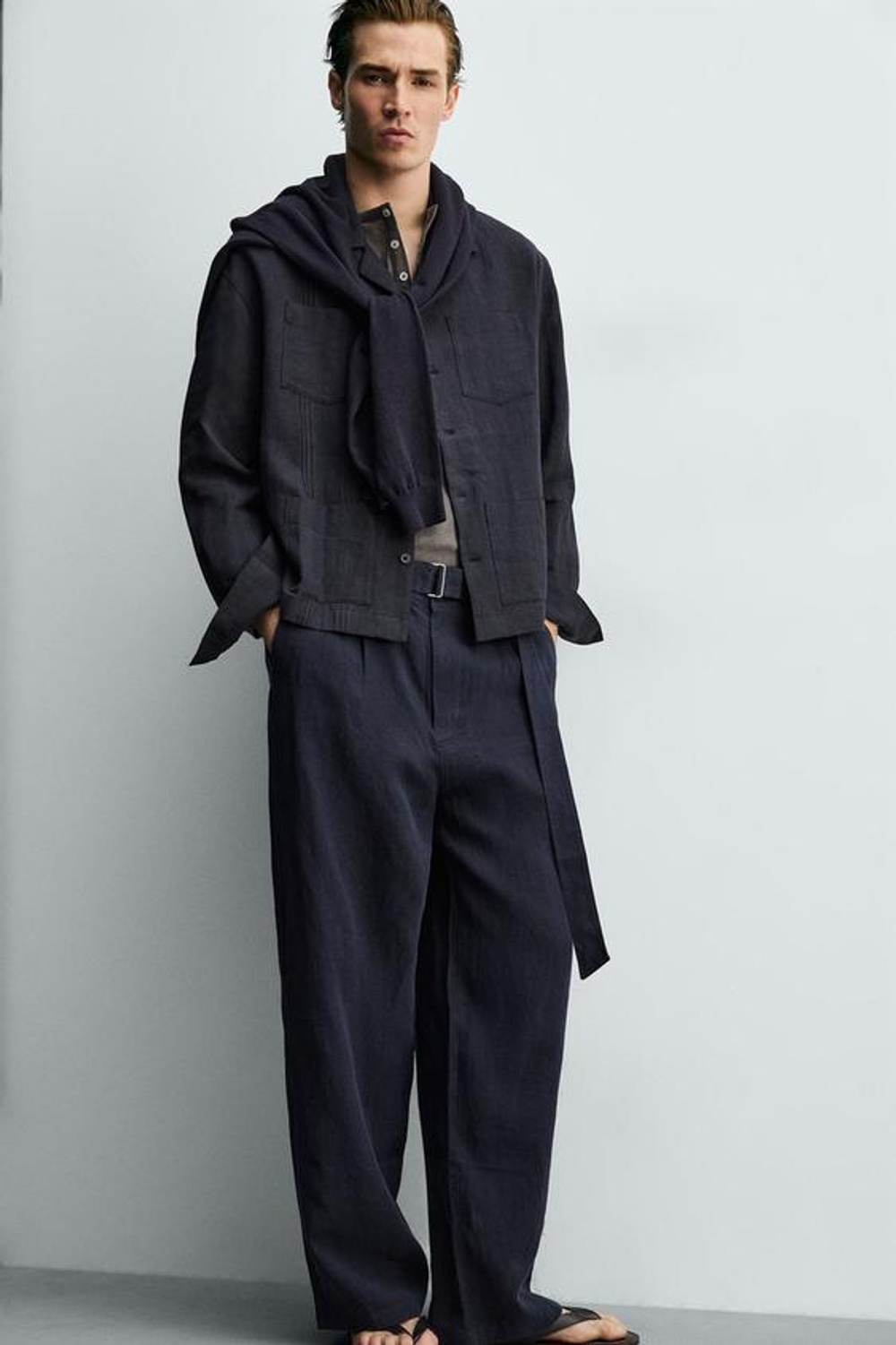 ZARA БРЮКИ СВОБОДНОГО КРОЯ ИЗ 100% ЛЬНА С РЕМНЕМ, МОРСКОЙ СИНИЙ