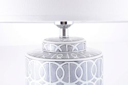 Настольная лампа с абажуром "Крепкие узы"