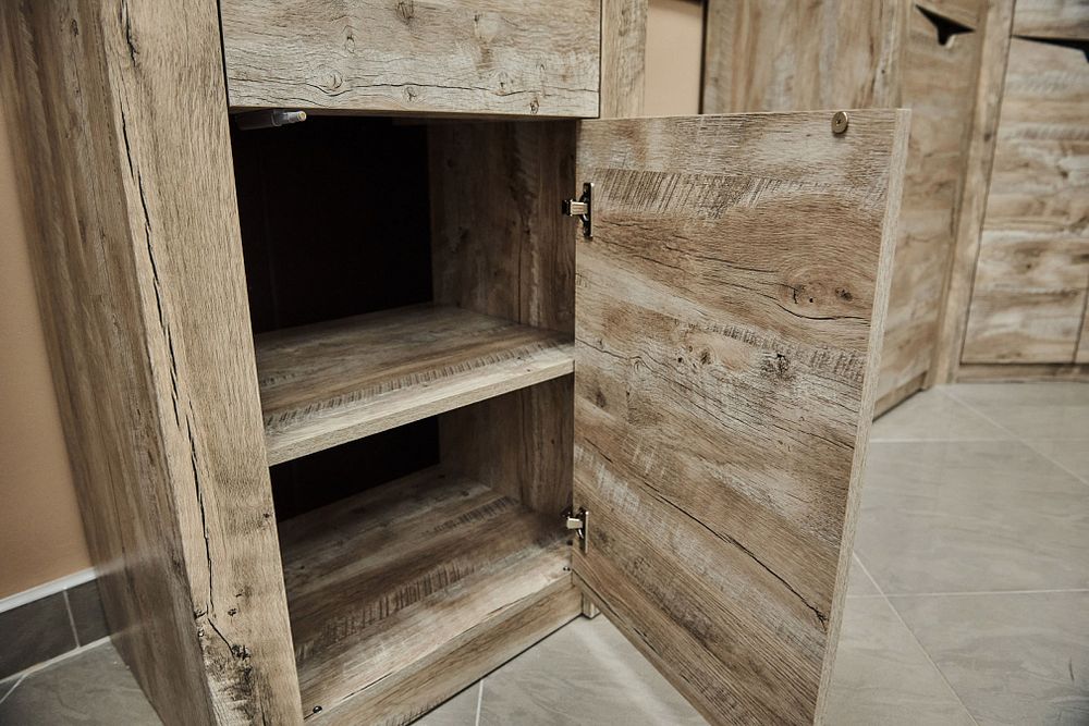 Хилтон Тумба с зеркалом