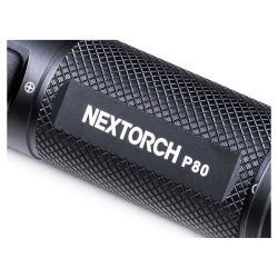 Фонарь Nextorch P80 One-step Strobe Duty Flashlight — оптимальные габариты и расположение двух кнопок, обеспечивающие быстрое управление фонарём даже в перчатках