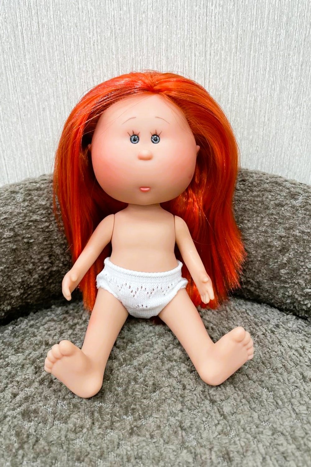 УЦЕНКА Кукла Nines виниловая 23см Little Mia без одежды (3199W24)