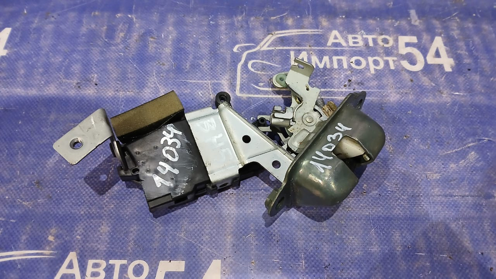 Замок багажника SUBARU LEGACY 1998-2003