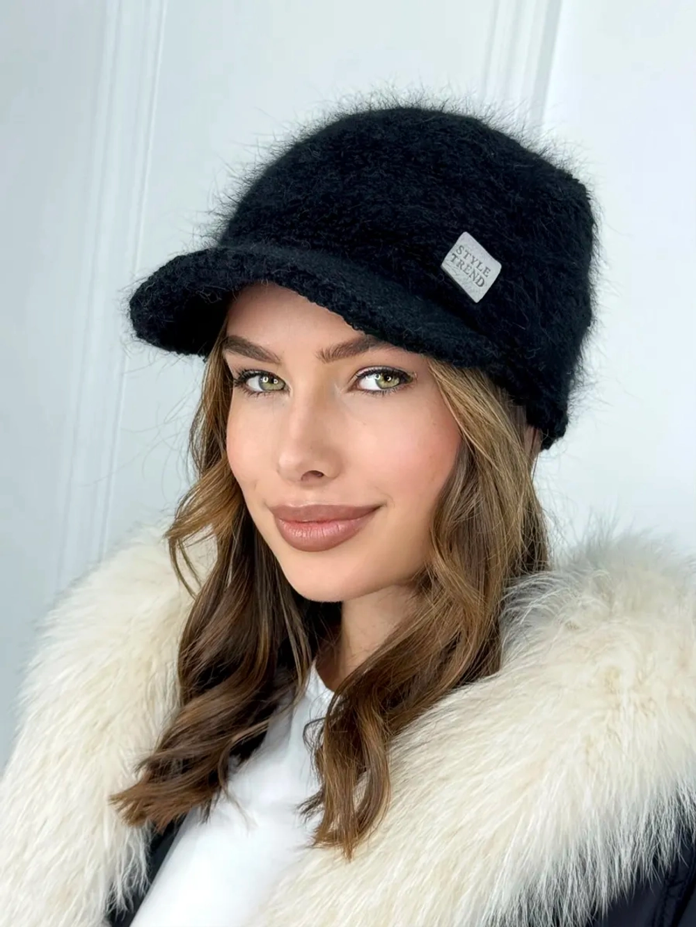 Шапка кепи зимняя с козырьком