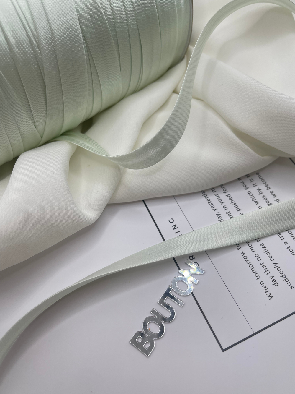 Косая бейка "Gamma" GK-12P 11 - 12 мм №110 серо-зеленый