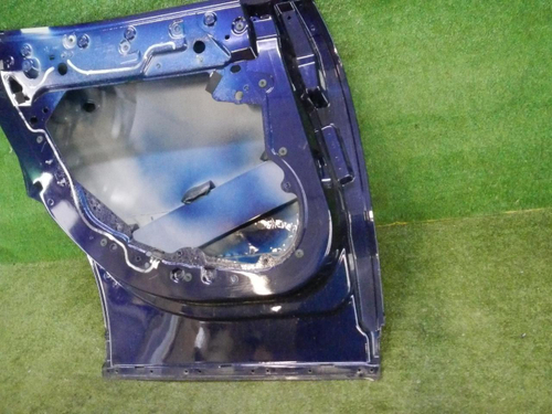 Дверь задняя левая Maserati Levante (2016-2024)