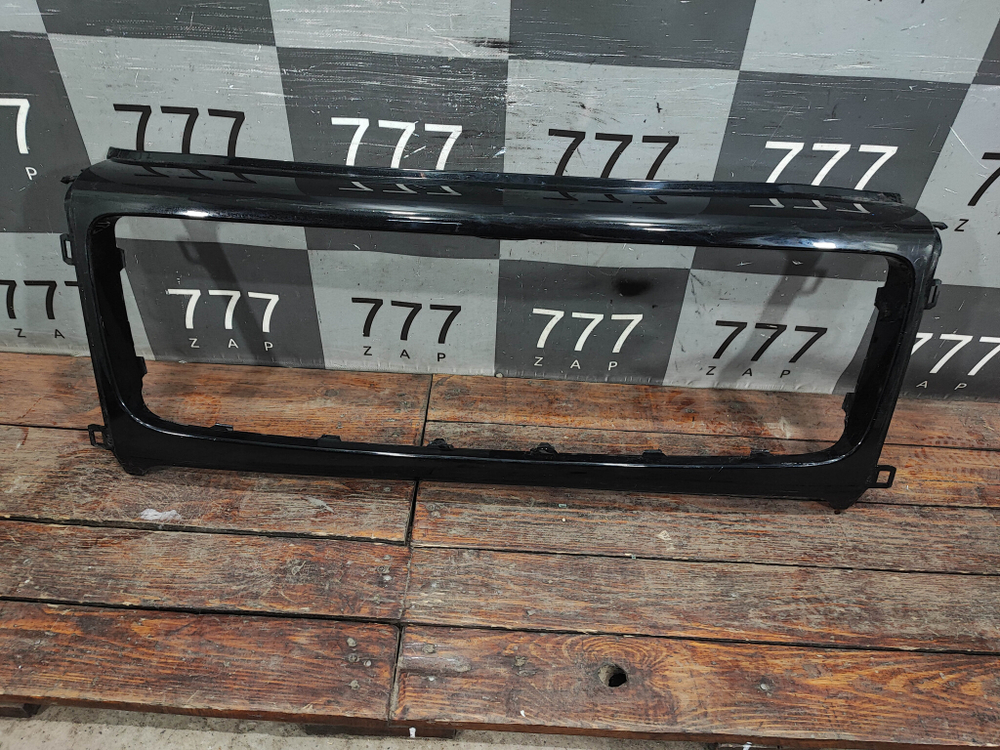 Накладка решетки радиатора Mercedes G-Class (W463) 18-нв Новая Оригинал A46388808009999