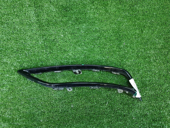 Накладка заднего правая Audi A8 4 D5 (2017-2021)