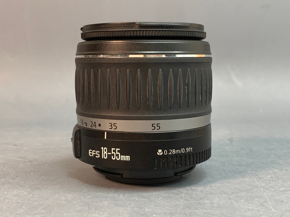 Canon EOS 350D Kit EF-S 18-55mm 3.5-5.6 II