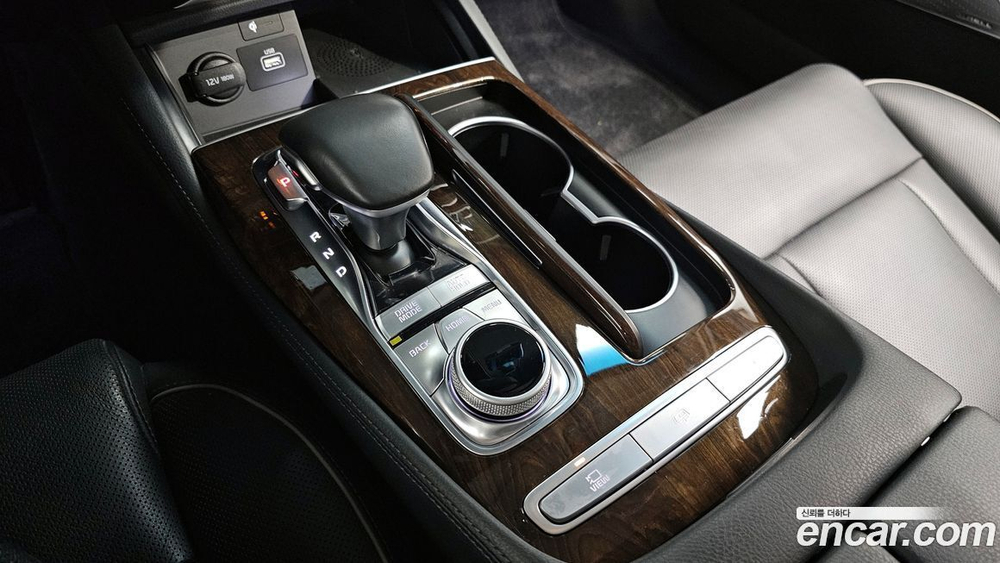 Kia The K9 (Quoris/K900) 3.8 GDI AWD (01.2021)