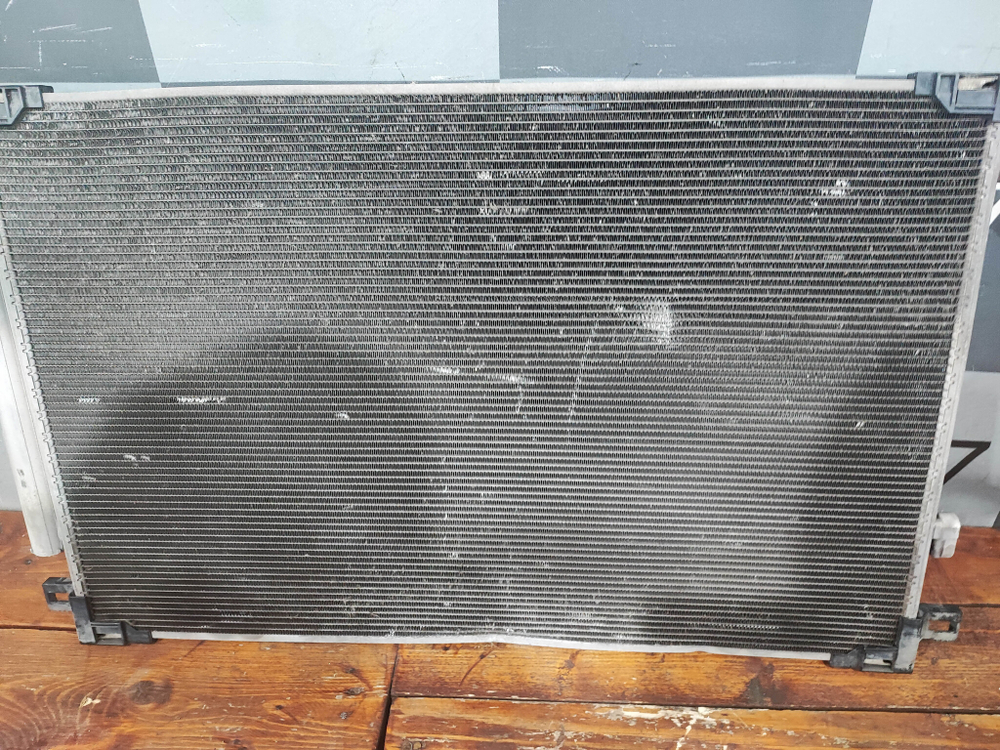 Радиатор кондиционера RAV4 (XA50) Camry (XV70) Б/У Оригинал 884A033010