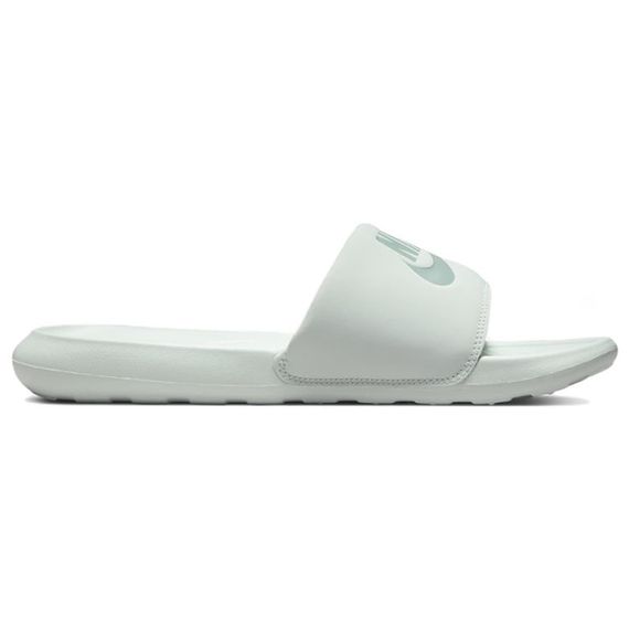 Nike Victori One 'Barely Green'