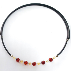 Чокер на шею.каучук,янтарь