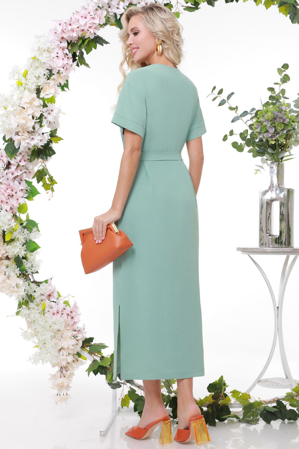 Платье с разрезами на пуговицах DStrend (Акция)