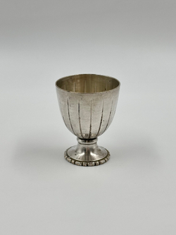 Подставка для яйца посербренная