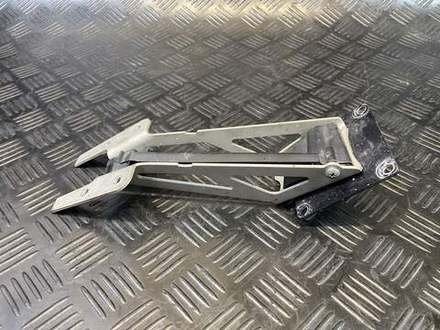 Крепление Yamaha FZ1 Fazer RN17 YZF-R1 09-11 4B-21640-00-00