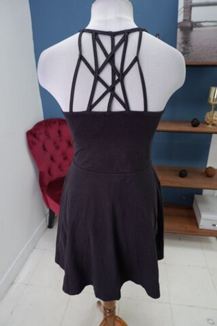 Платье красивое открытое 42 размер