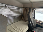Shacman (Shaanxi) SX* 6x6 Седельный тягач SX42584DV385 (Дизельный, 11,6 л, 430 л.с., МТ)