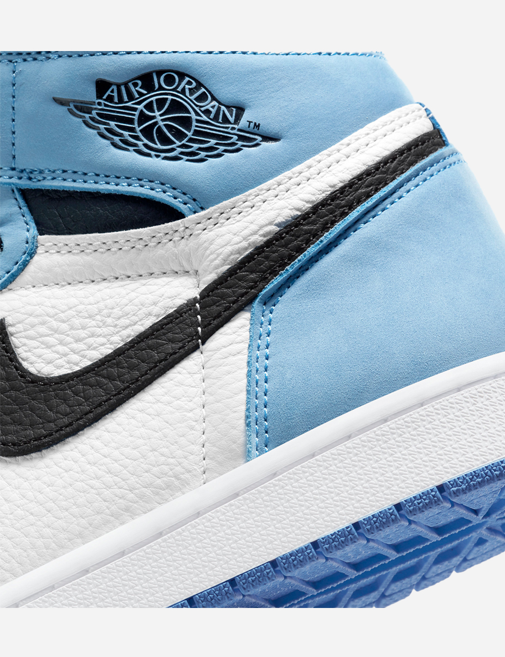 Air Jordan 1 High "University Blue"