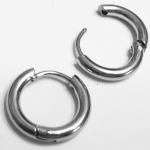 Серьги-кольца стальные, диаметр 10 мм, толщина 2.5 мм, для пирсинга ушей. Медицинская сталь. Цена за пару!