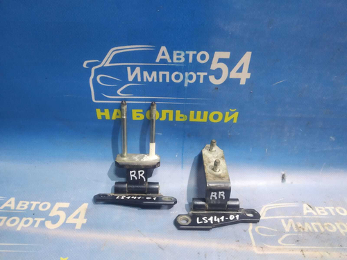 Петля двери задней правой TOYOTA CROWN 1994