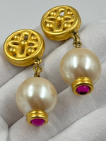 Клипсы с «жемчужными» подвесками Givenchy