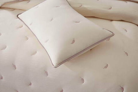 Покрывало 230x250 и 2 наволочки 50х70 Sofi De MarkO Эрика кремовое