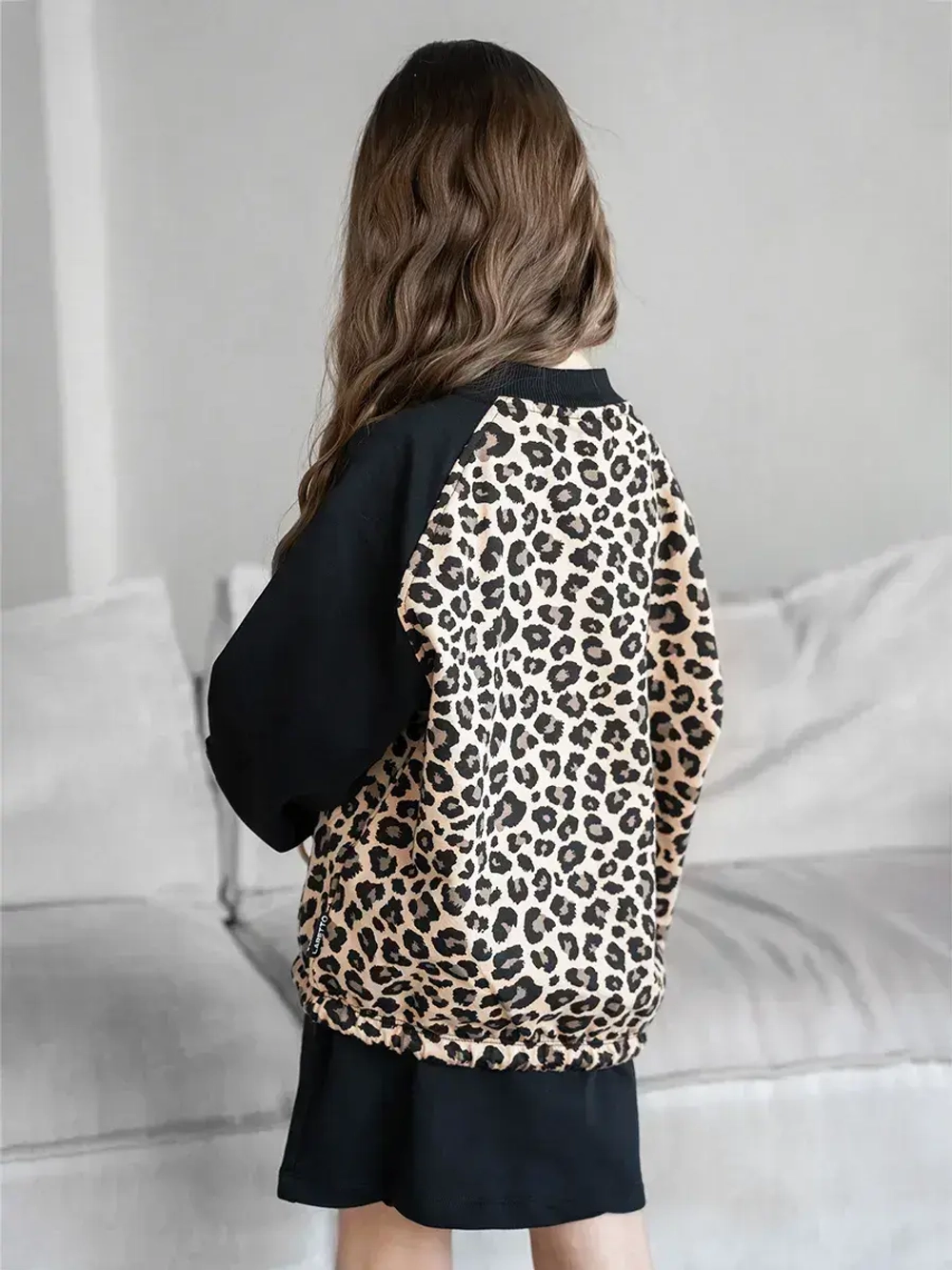 Костюм для девочки с юбкой леопардовый