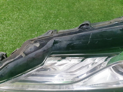 Фара левая Toyota Camry XV70 (2017-2021) LED