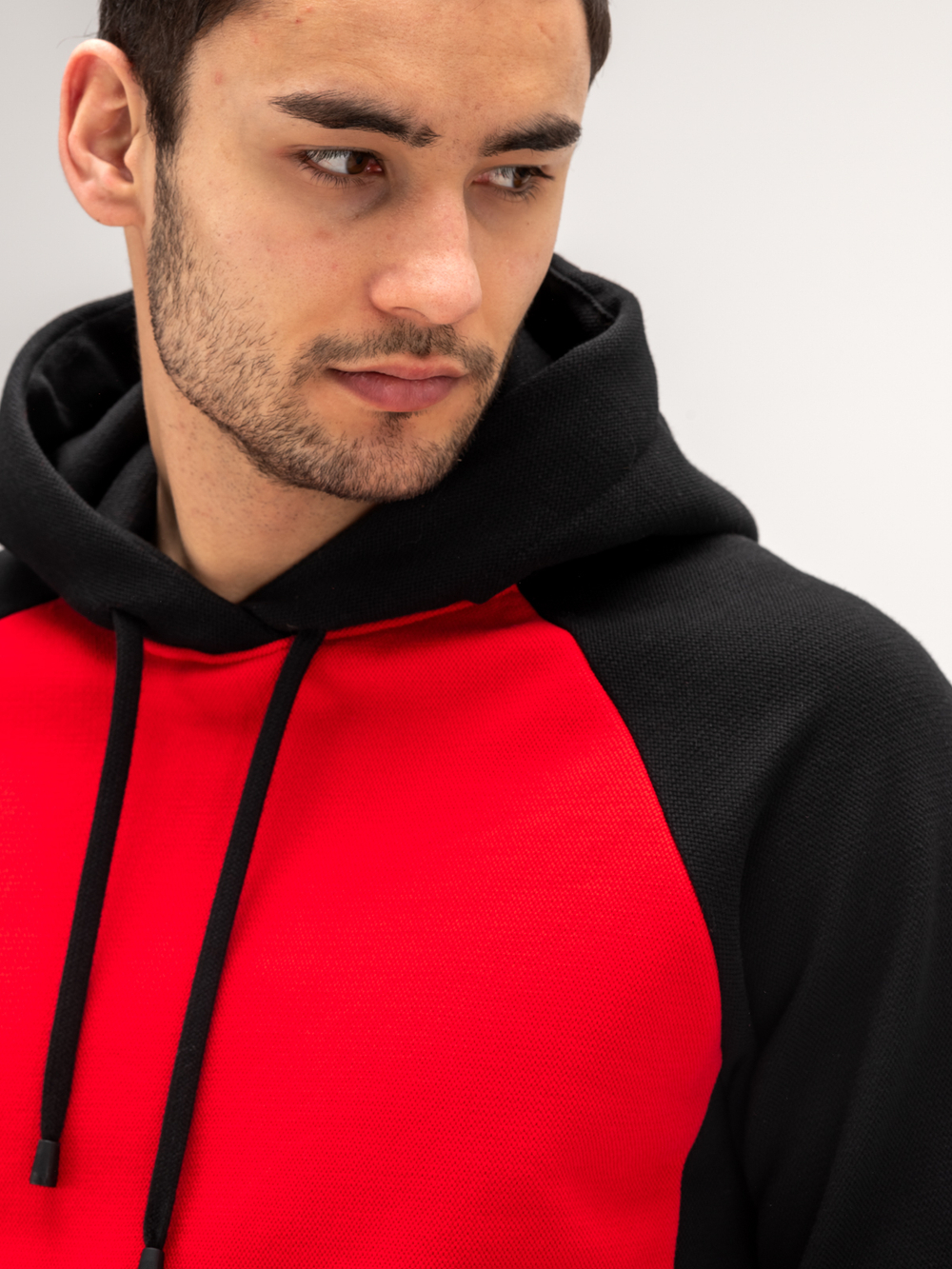 Костюм мужской спортивный теплый. Черный/красный