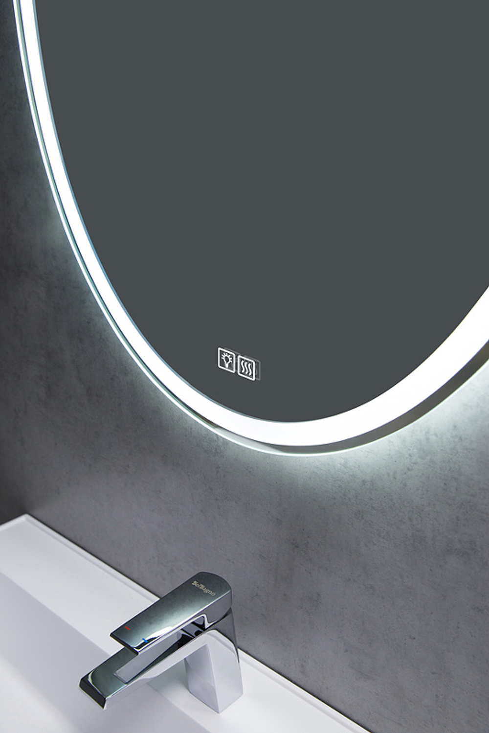 Зеркало BelBagno 75 SPC-VST-750-900-LED-TCH-WARM с подсветкой с подогревом с сенсорным выключателем