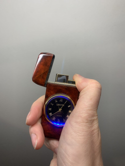 Подарочная зажигалка часы с подсветкой газовая, оникс матовый