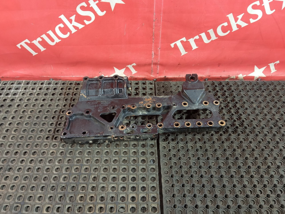 Кронштейн рессоры передней правый 2023г