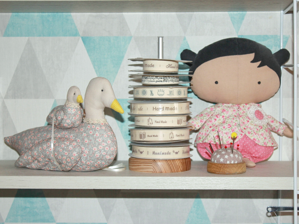 Держатель для лент ниток кружева пряжи деревянный