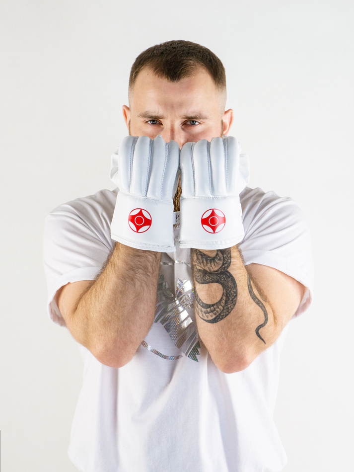 C642 Перчатки снарядные (Шингарты) Clinch Bag Gloves Cut Finger Kyokushinkai белые