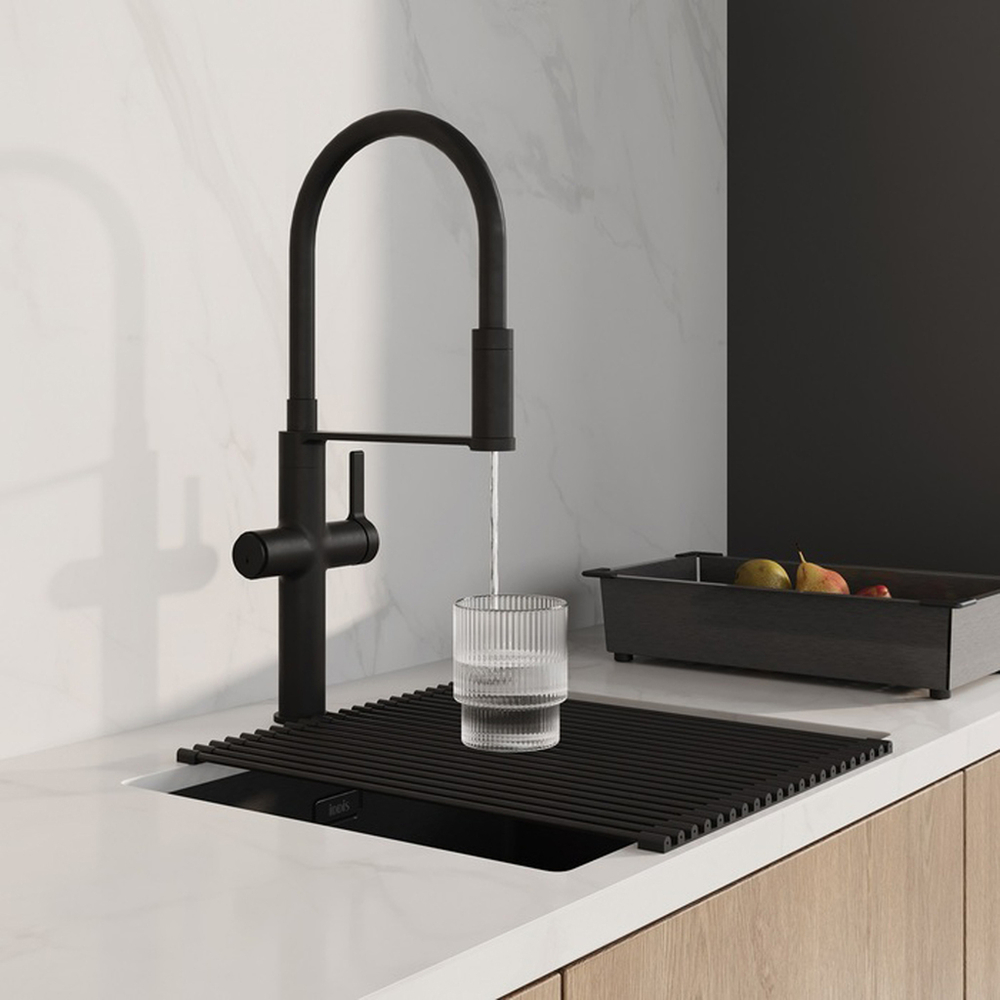 Смеситель для кухни 30к IDDIS IKNBLFFi05 "Ikon" с вых для пит. фильтра выс.гибкий излив ЧЕРНЫЙ мат.