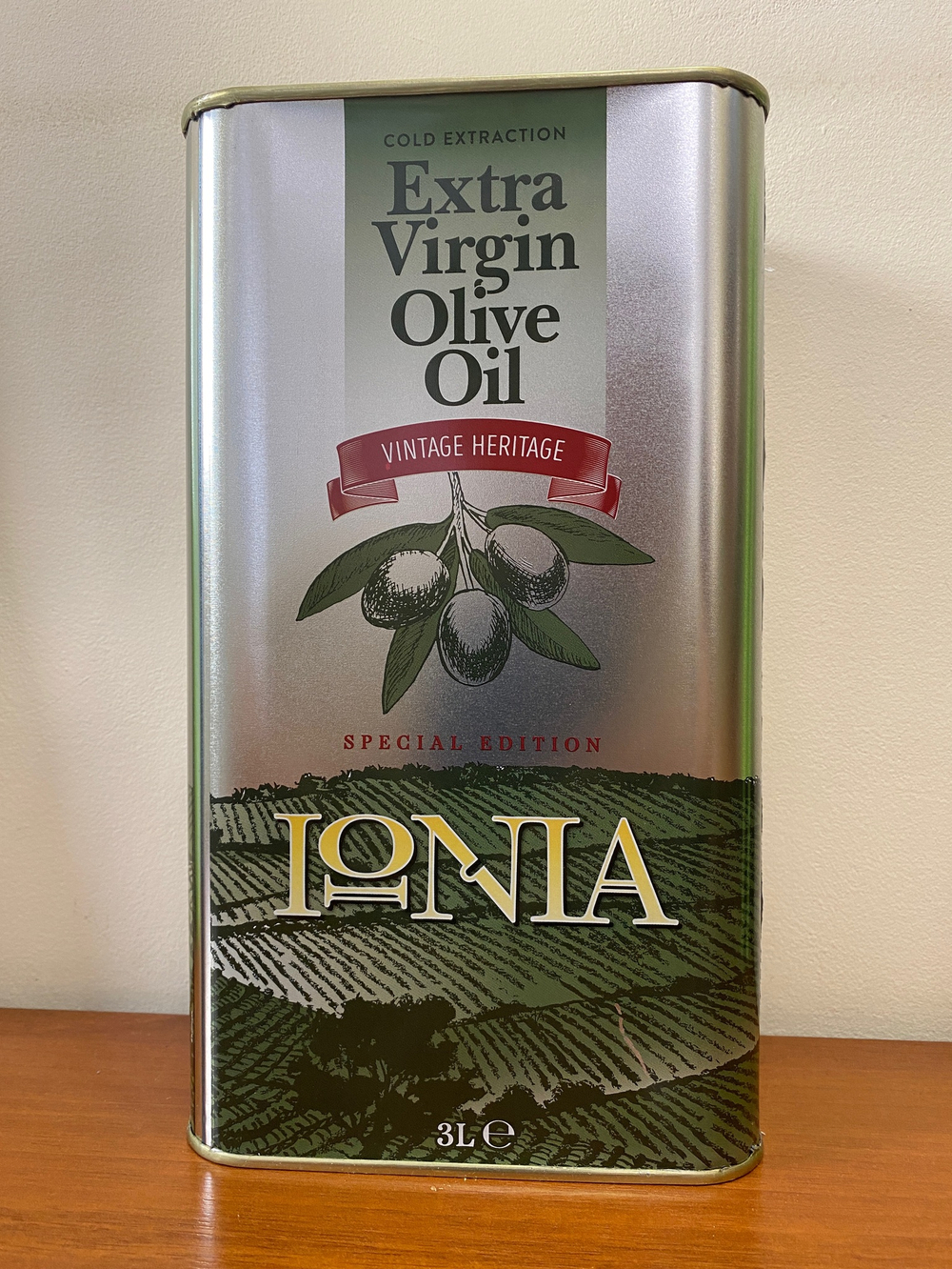 Оливковое масло греческое IONIA Extra Virgin в жестяной канистре, 3 литра, Греция