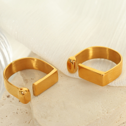 Кольцо Embrace gold