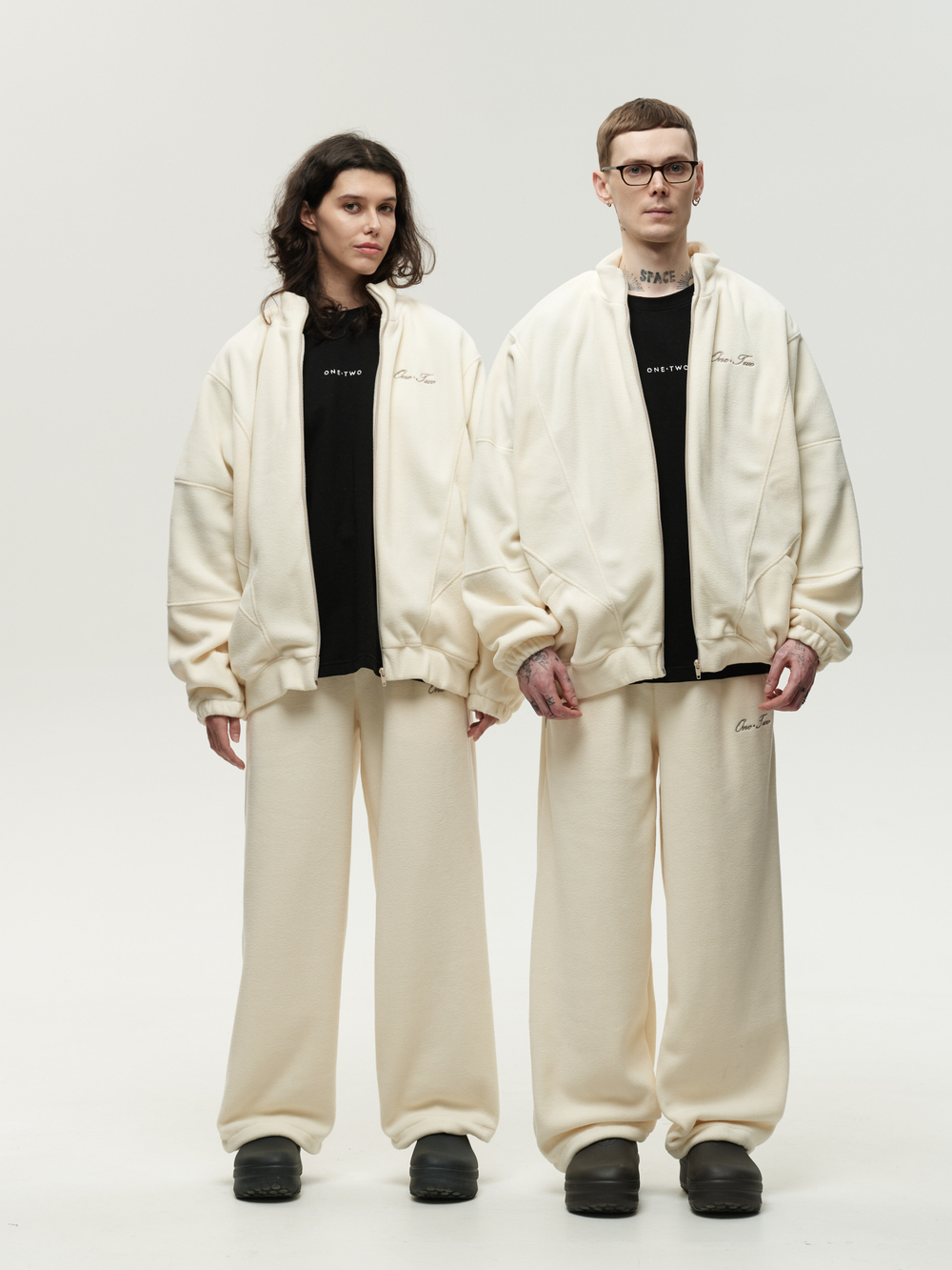 Zip-Up Sweatshirt Cream