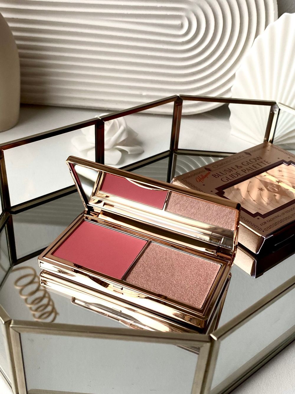 Палетка румяна-хайлайтер CHARLOTTE TILBURY Hollywood Blush & Glow Glide Palette - #Fair Medium