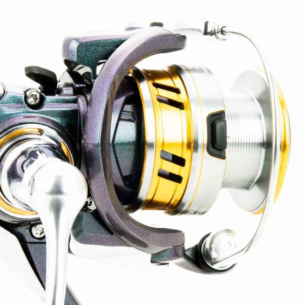 Катушка для рыбалки безынерционная Daiwa 18 Regal LT D