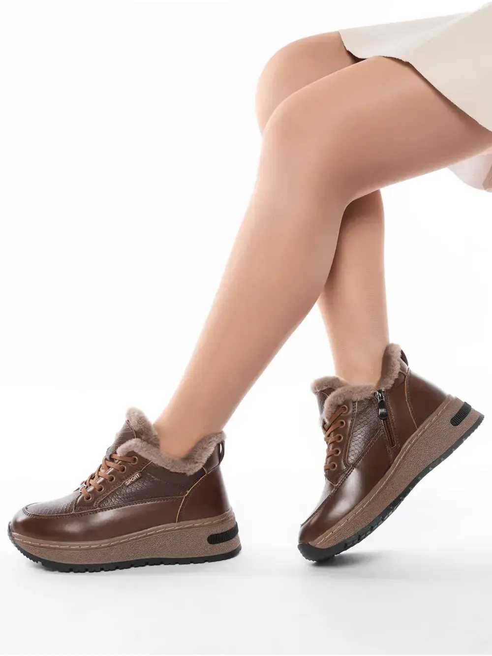 Кроссовки зимние